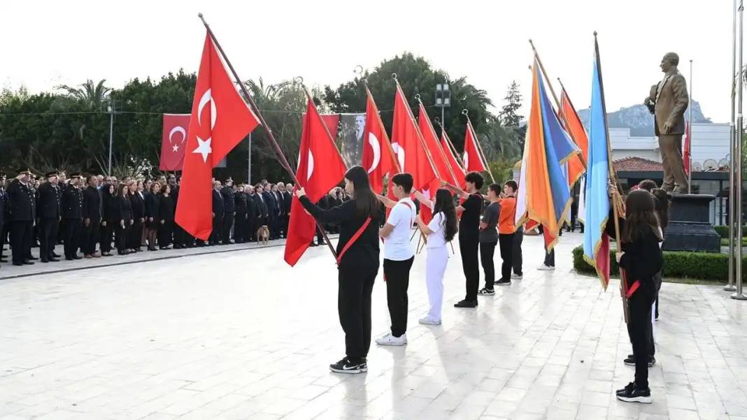 Kemer’de 10 Kasım Töreni: Atatürk Ebediyete Uğurlanışının 87’nci Yılında Anıldı 4